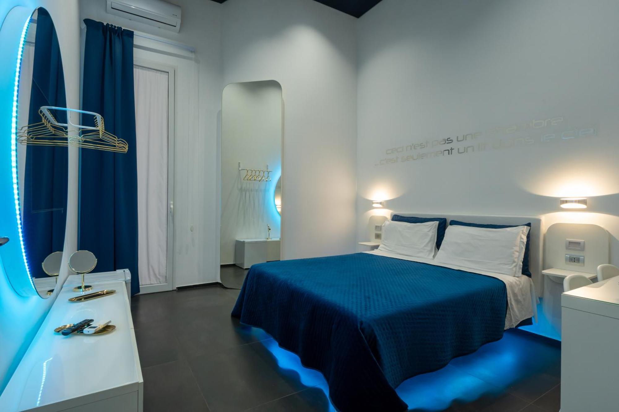 Bed and Breakfast Skyhouse Chiatamone Nápoles Exterior foto