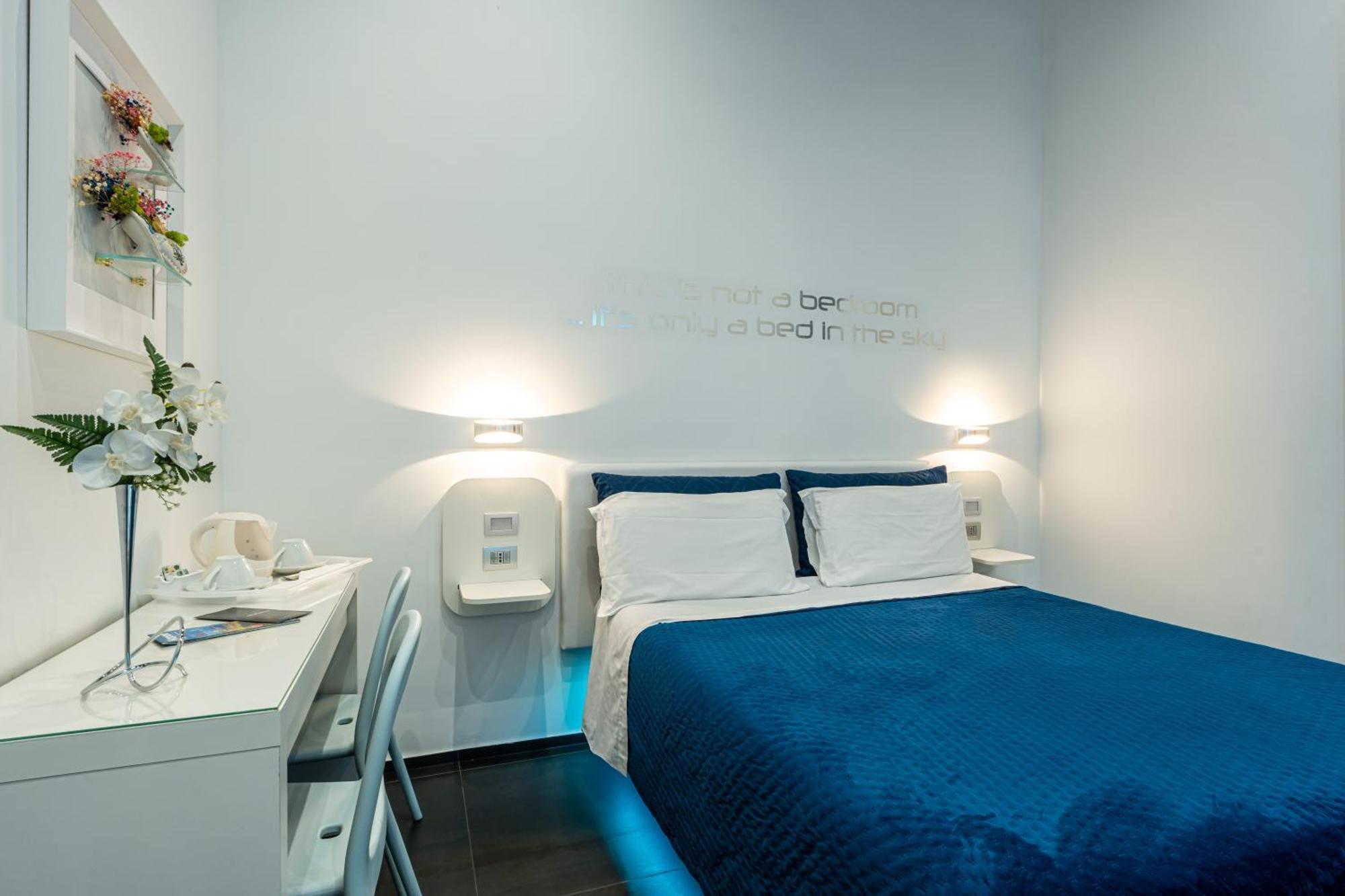 Bed and Breakfast Skyhouse Chiatamone Nápoles Exterior foto